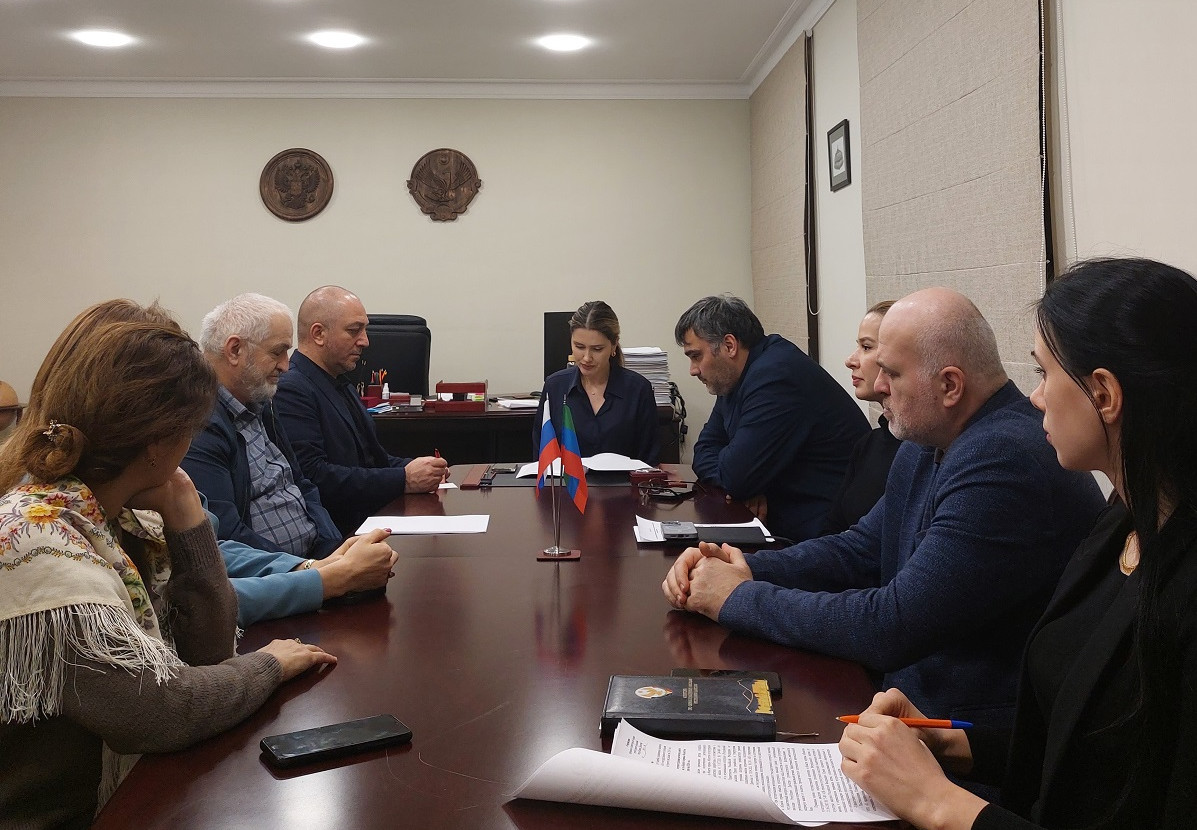 В Дагнаследии прошел семинар на тему стандартов антикоррупционного поведения госслужащих