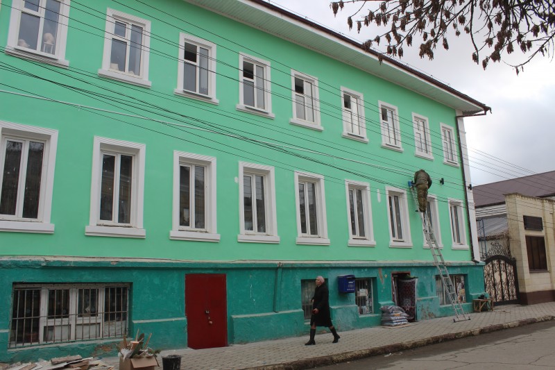 Дагнаследие проверило в Кизляре памятник архитектуры XIX века «Здание медицинского училища»