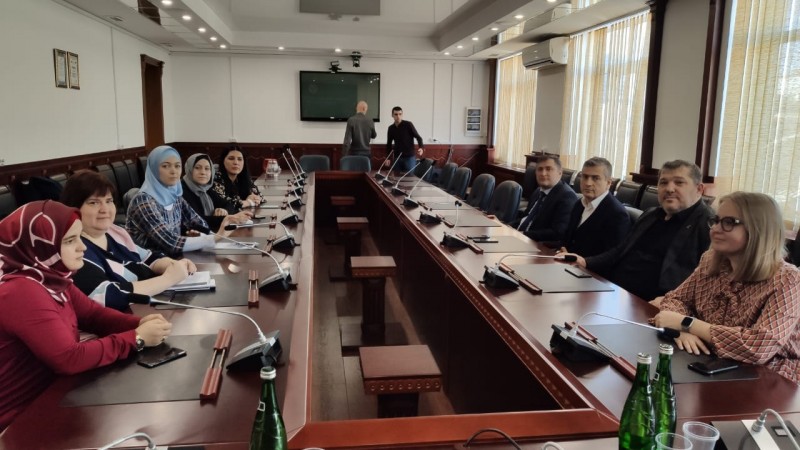 Участники образовательной программы волонтерства «Норма жизни» провели встречу в Минздраве Дагестана