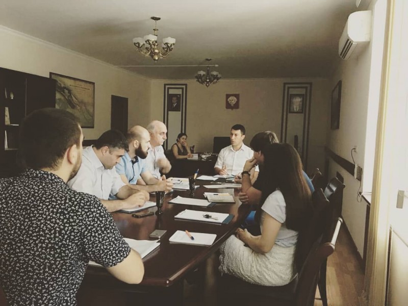 Вопросы грантовой поддержки и участия в российском конкурсе обсуждали в Дагнаследии