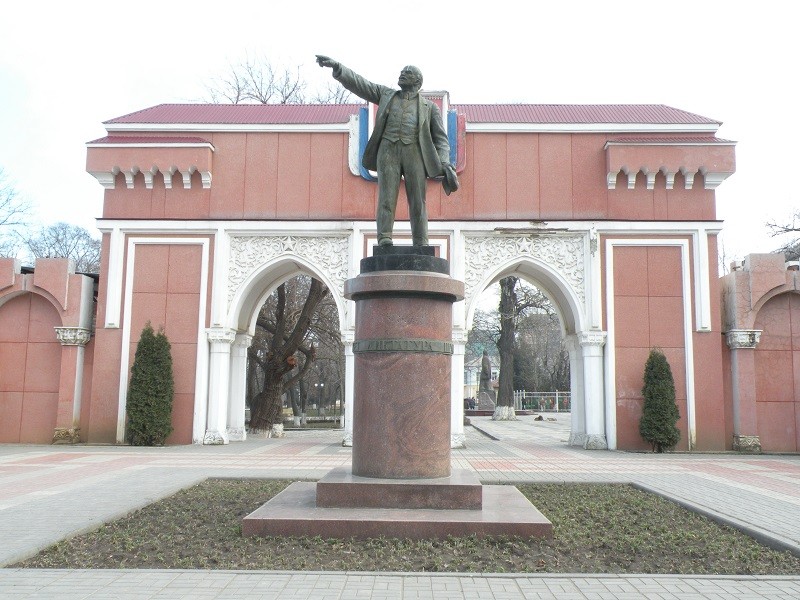 Памятники В.И. Ленину в Дагестане